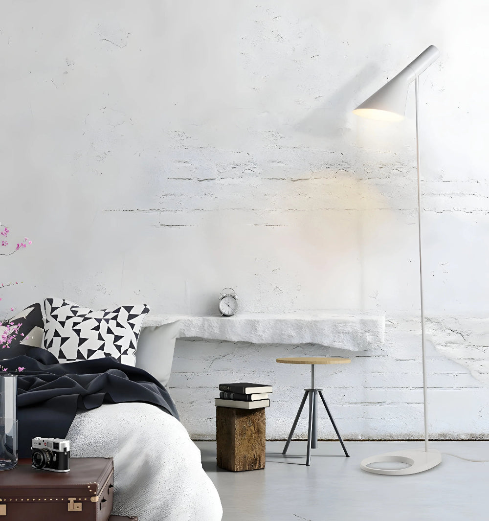 AJ Floor Lamp - Yiarolight
