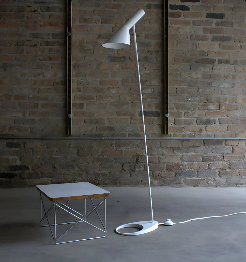 AJ Floor Lamp - Yiarolight