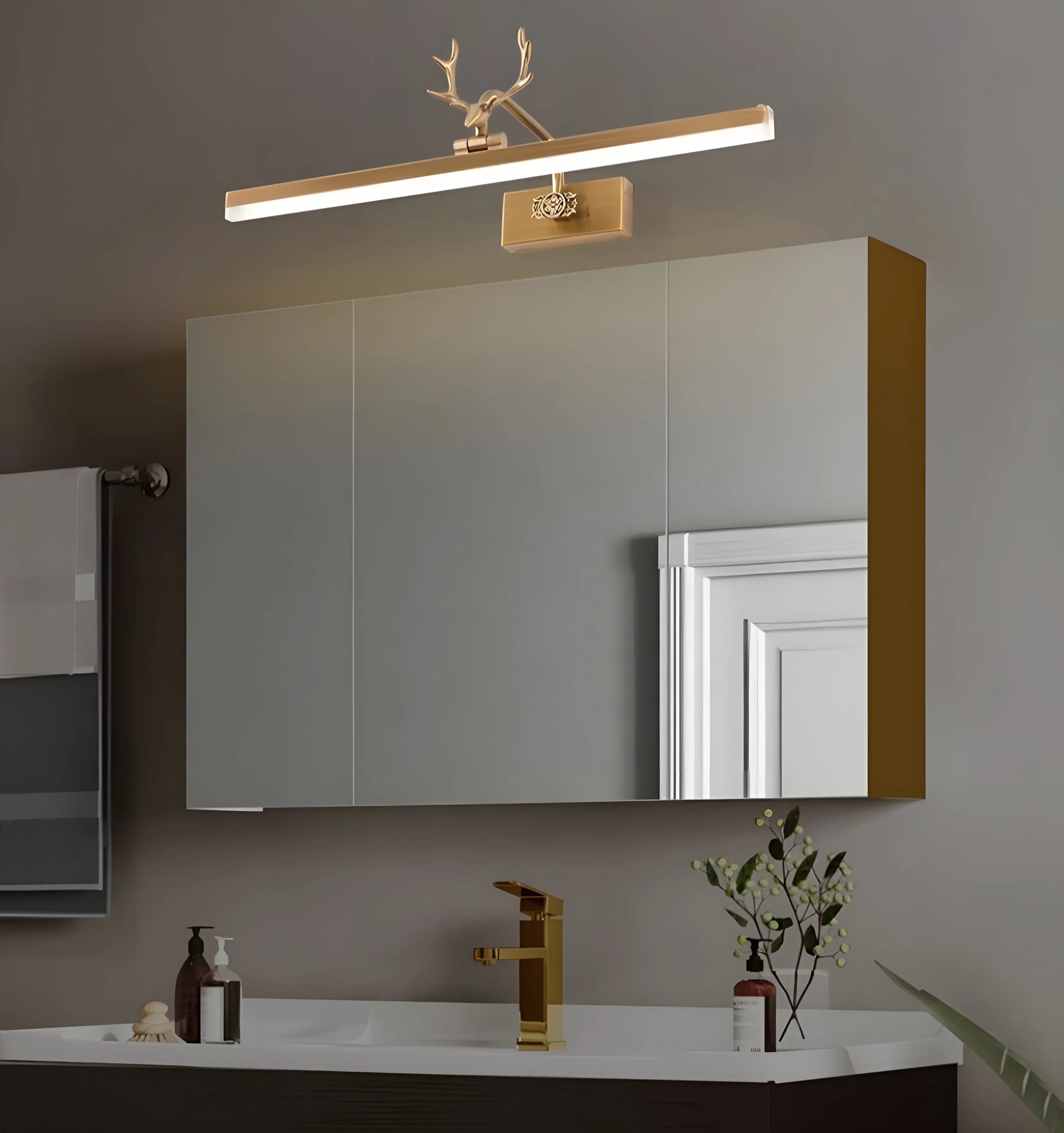 Adelaide Antler Brass Wall Lamp - Auraolight