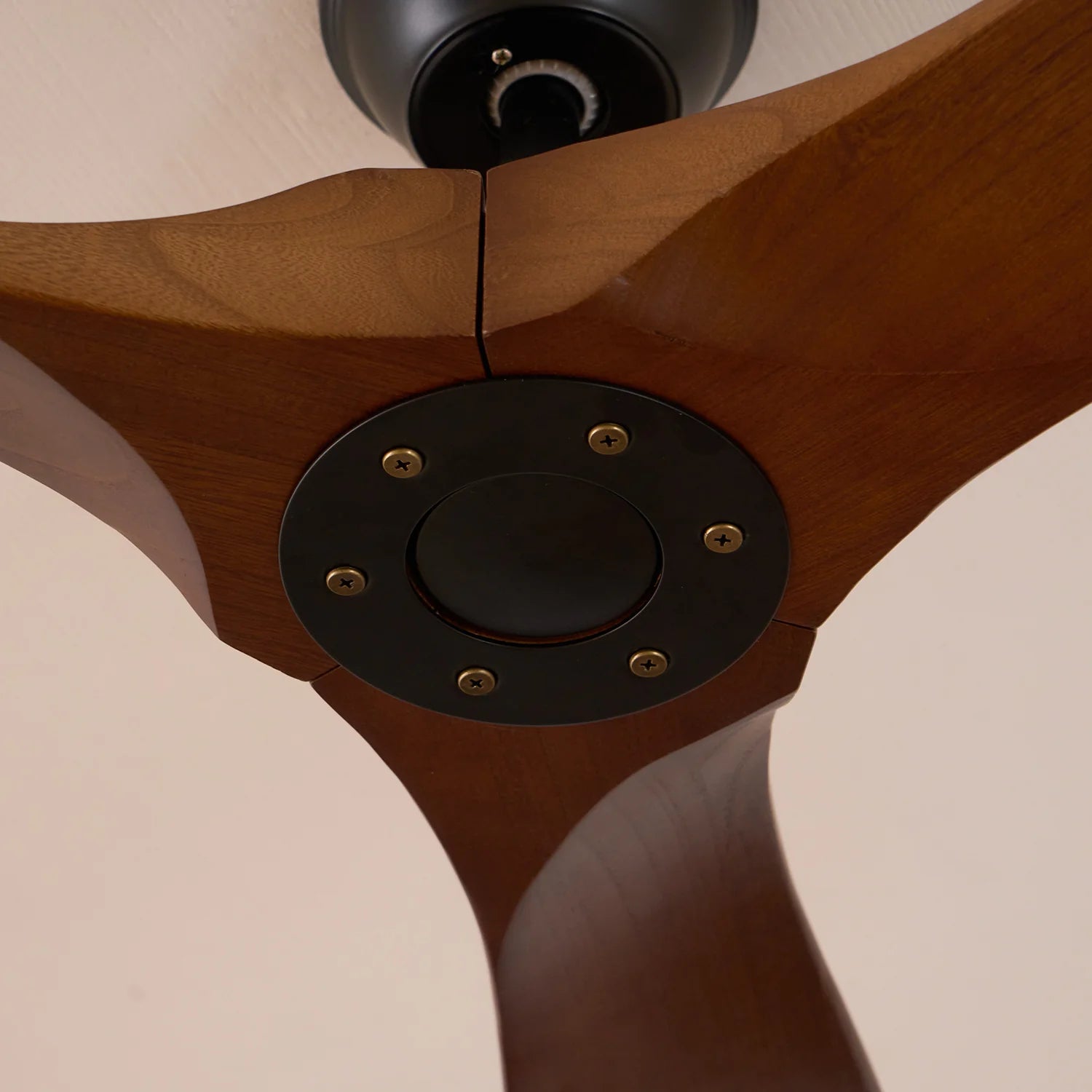 Aero Breeze 42"/52" Ceiling Fan - Yiarolight