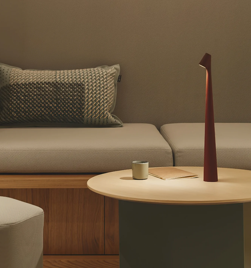 Africa Built-in Battery Table Lamp - Yiarolight