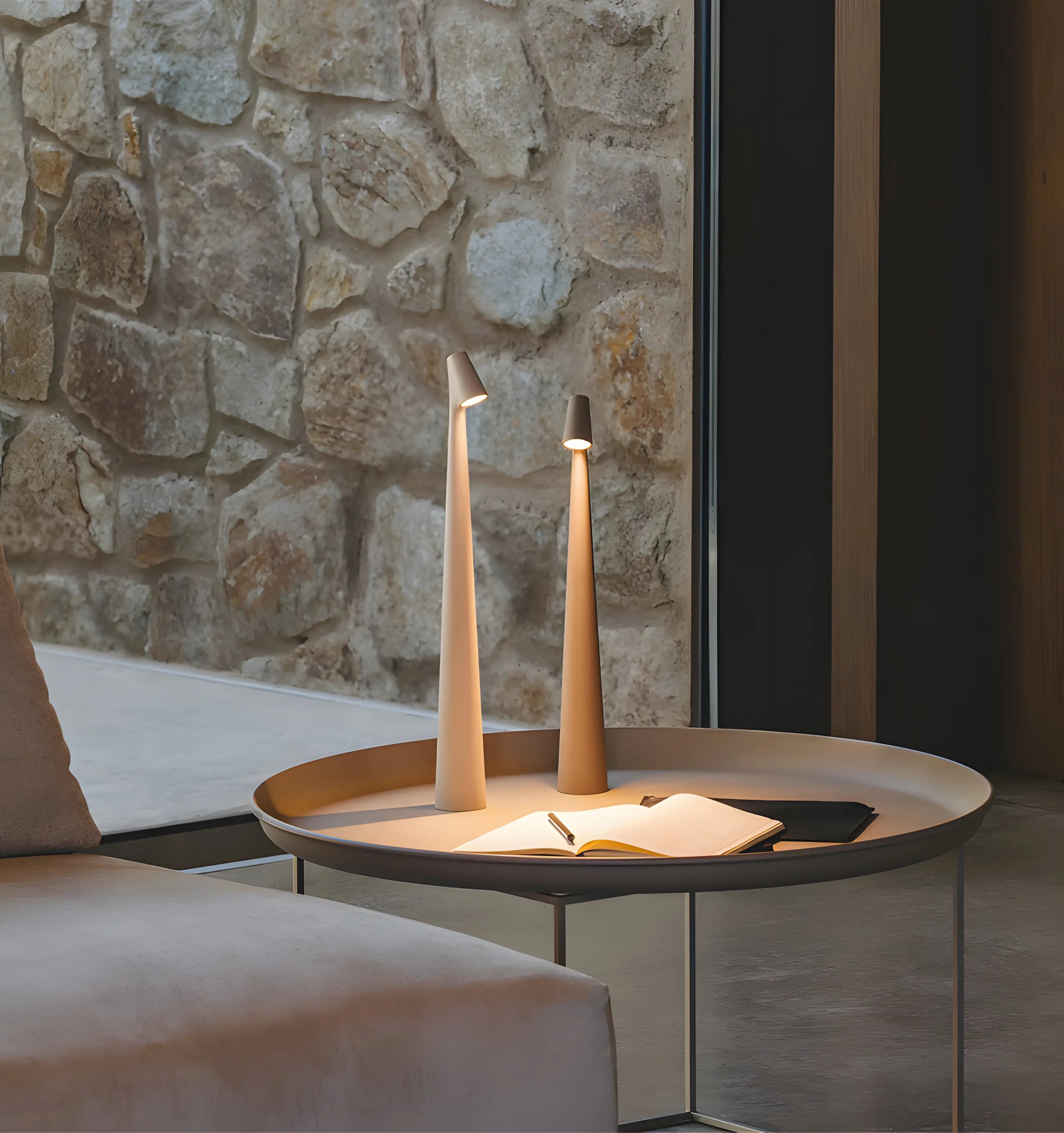 Africa Built-in Battery Table Lamp - Yiarolight