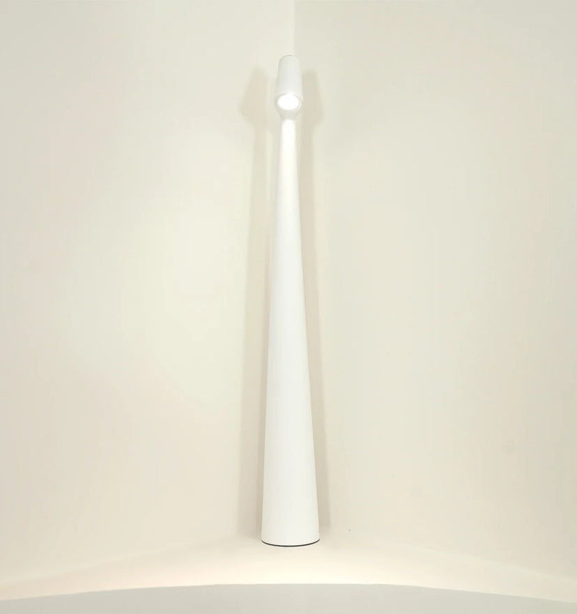 Africa Built-in Battery Table Lamp - Yiarolight