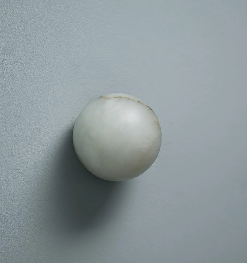 Alabaster Mini Orb Wall Lamp - Yiarolight