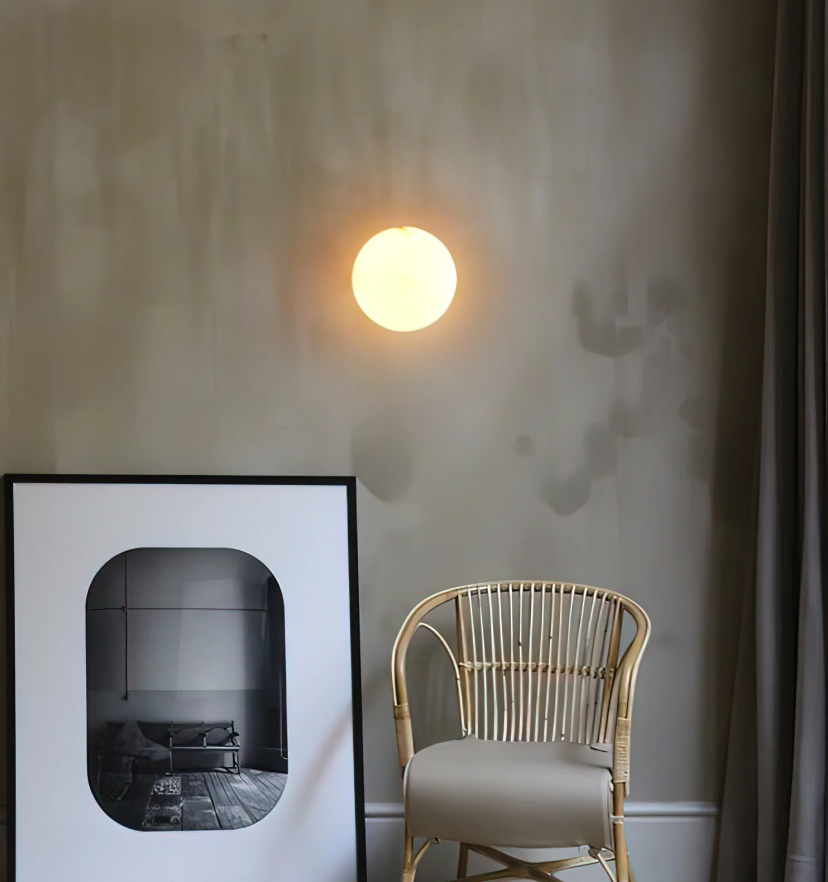 Alabaster Mini Orb Wall Lamp - Yiarolight