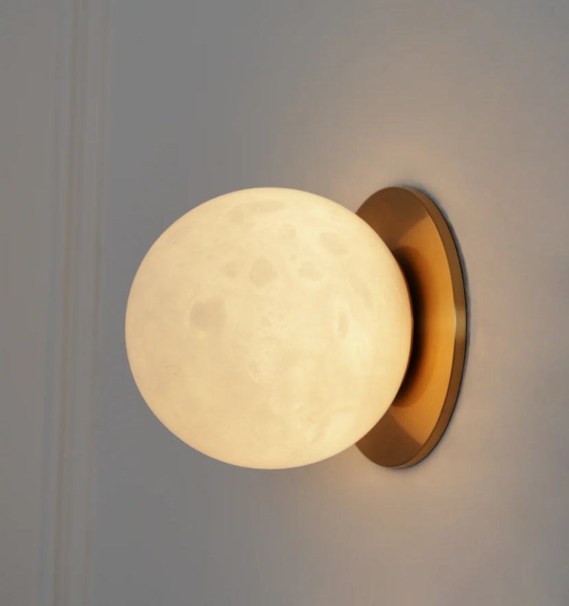 Alabaster Mini Orb Wall Lamp - Yiarolight