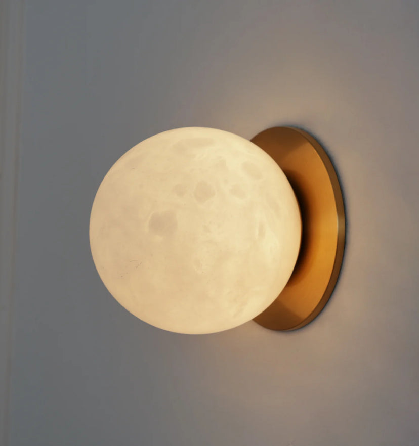 Alabaster Mini Orb Wall Lamp - Yiarolight