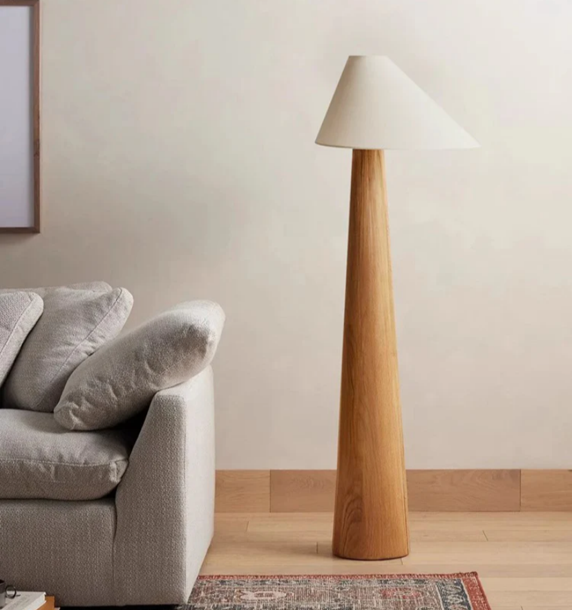 Alain Log Floor Lamp - Yiarolight