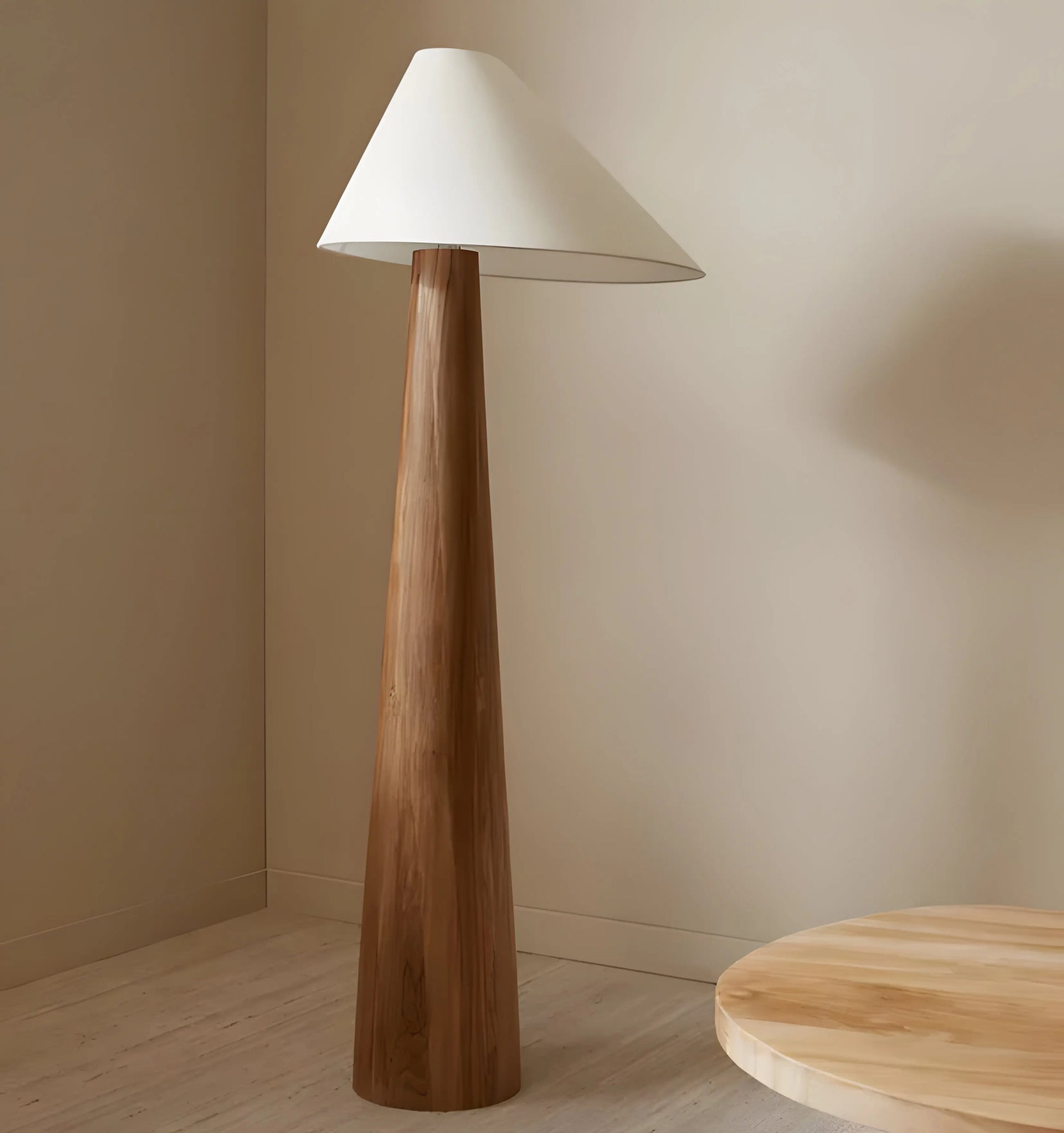 Alain Log Floor Lamp - Yiarolight