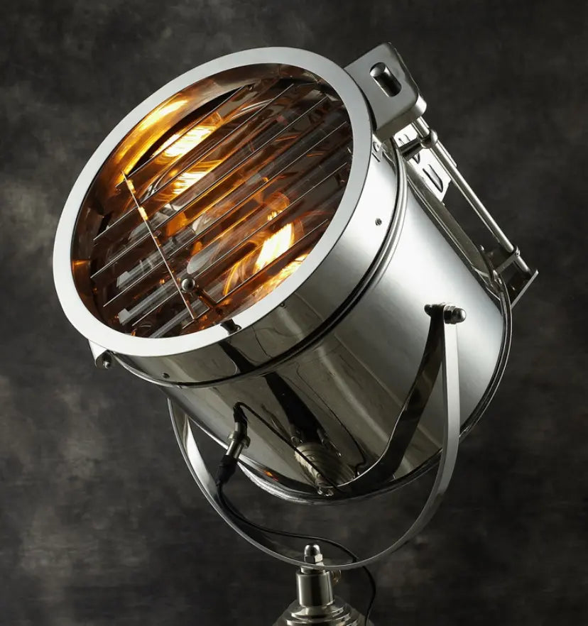 Alfred Tripod Floor Lamp - Yiarolight