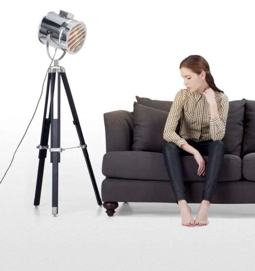 Alfred Tripod Floor Lamp - Yiarolight