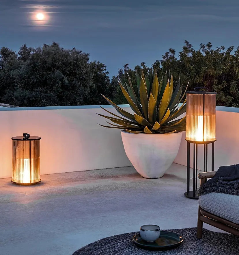 Lantern Garden Solar Outdoor Light - Yiarolight