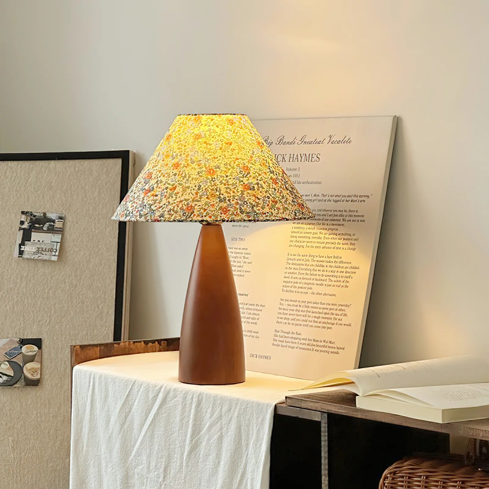 Amelia Blossom Table Lamp - Yiarolight