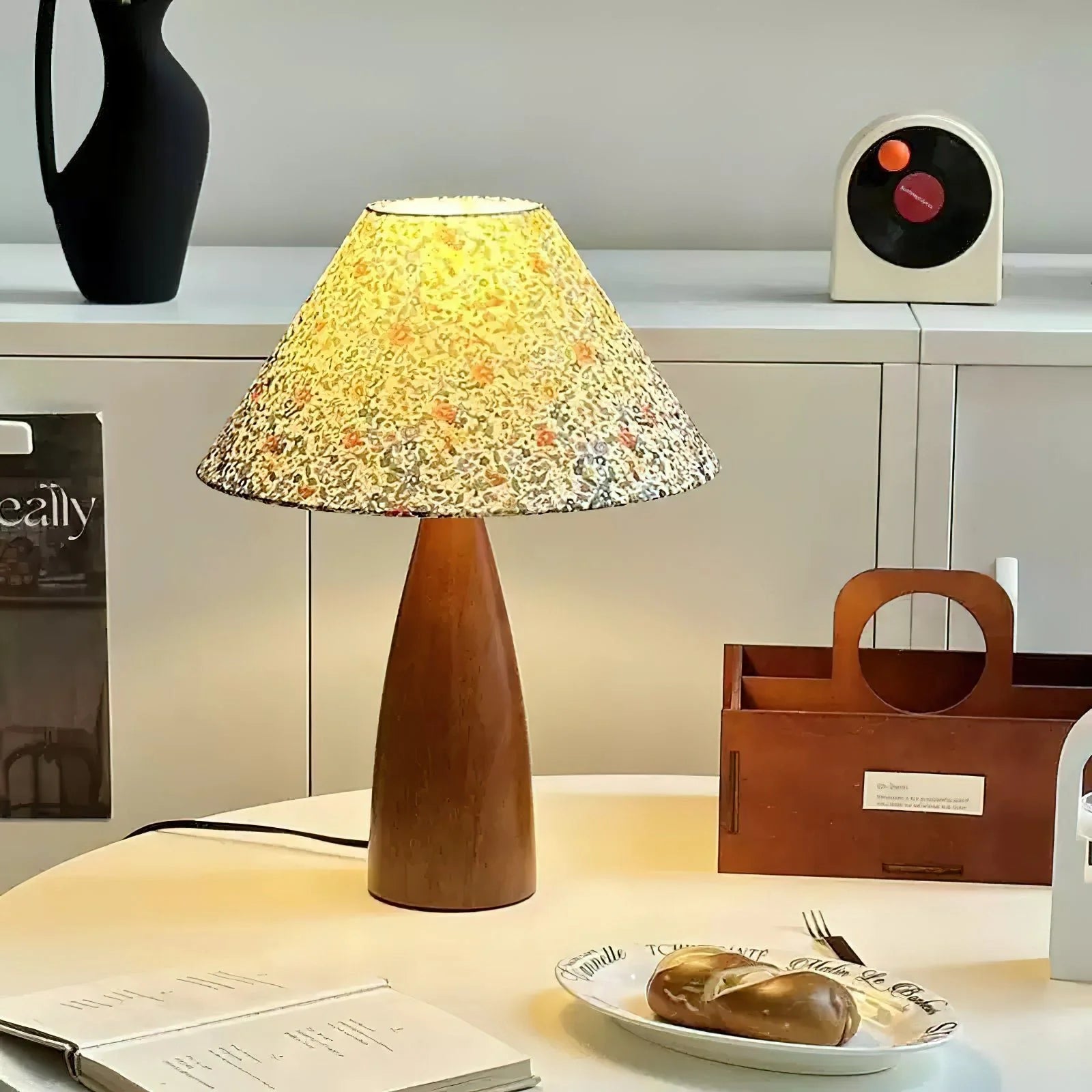 Amelia Blossom Table Lamp - Yiarolight