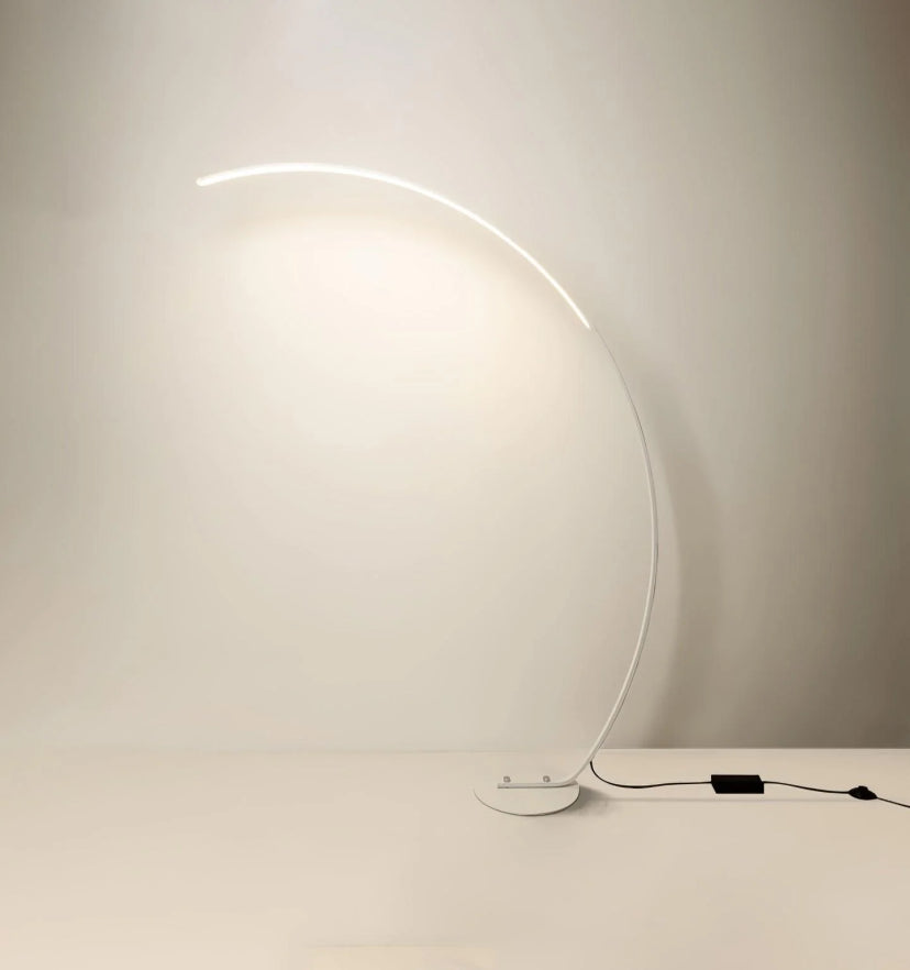 Arc LED Floor Lamp - Yiarolight