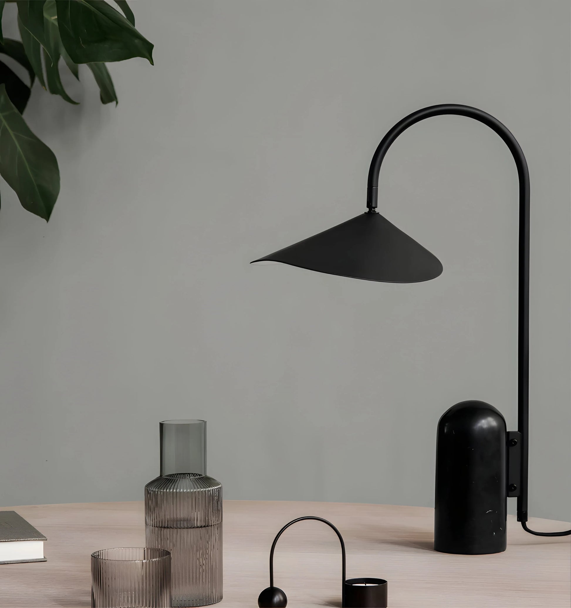 Arum Table Lamp - Yiarolight