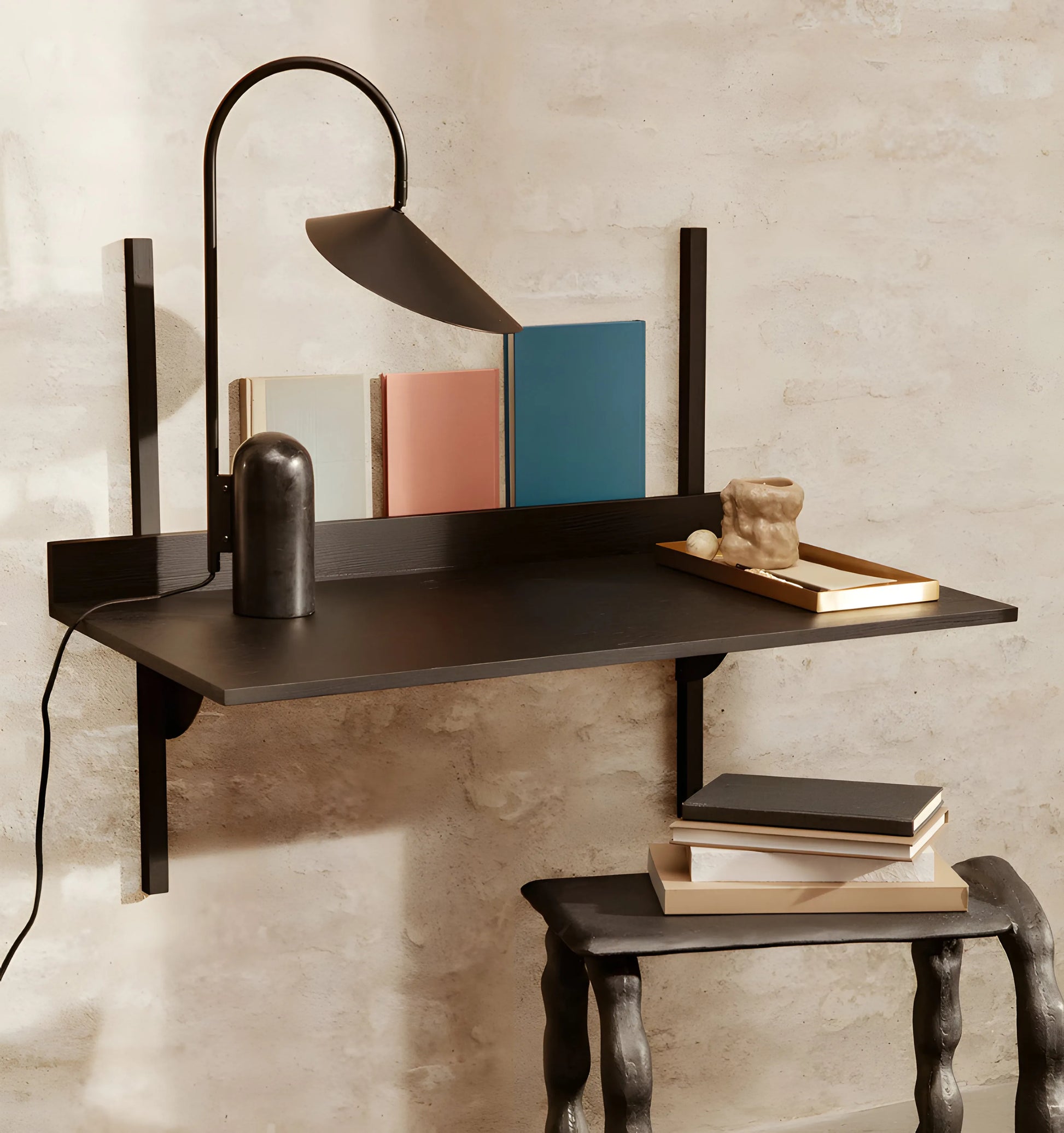Arum Table Lamp - Yiarolight