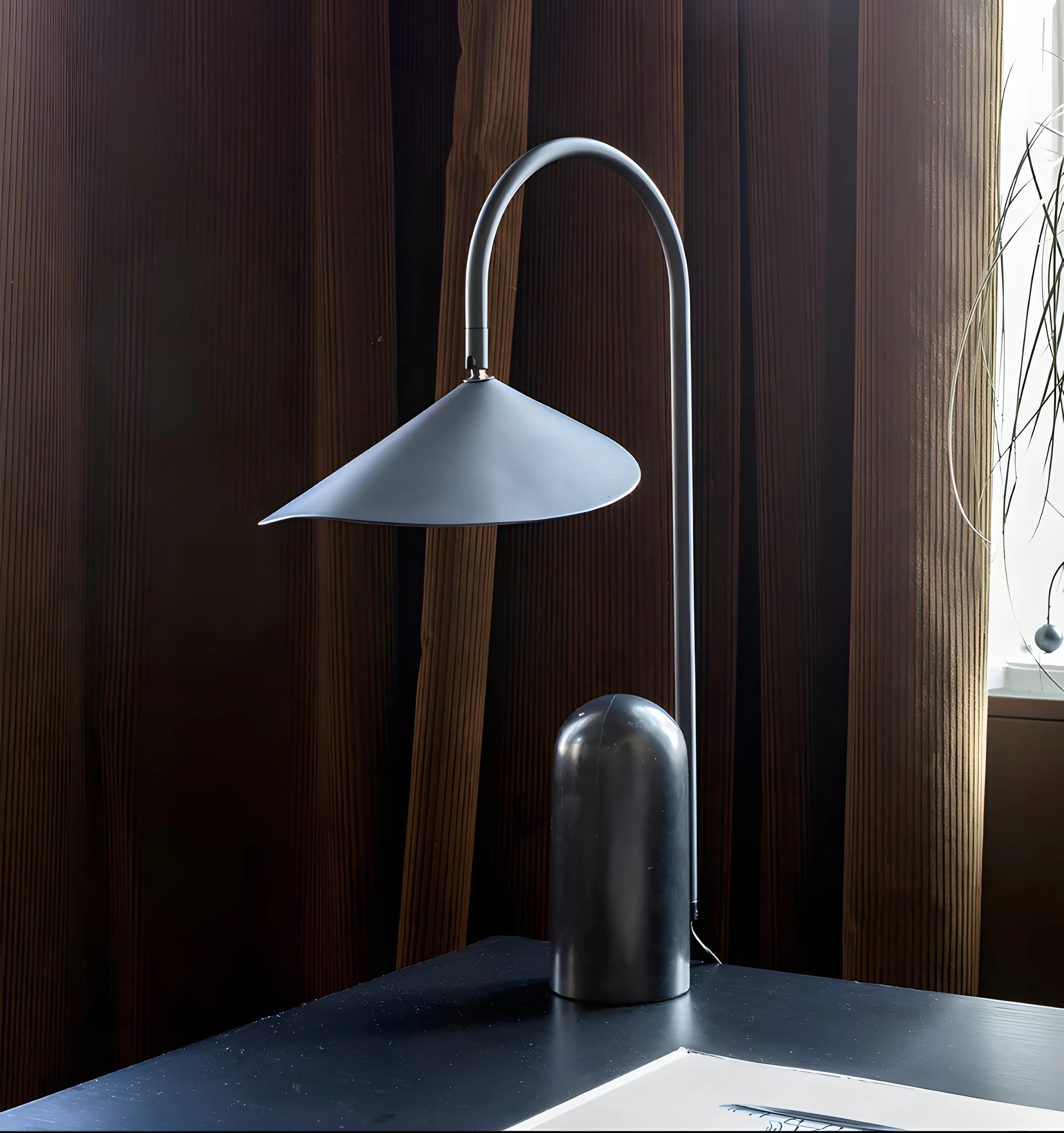 Arum Table Lamp - Yiarolight