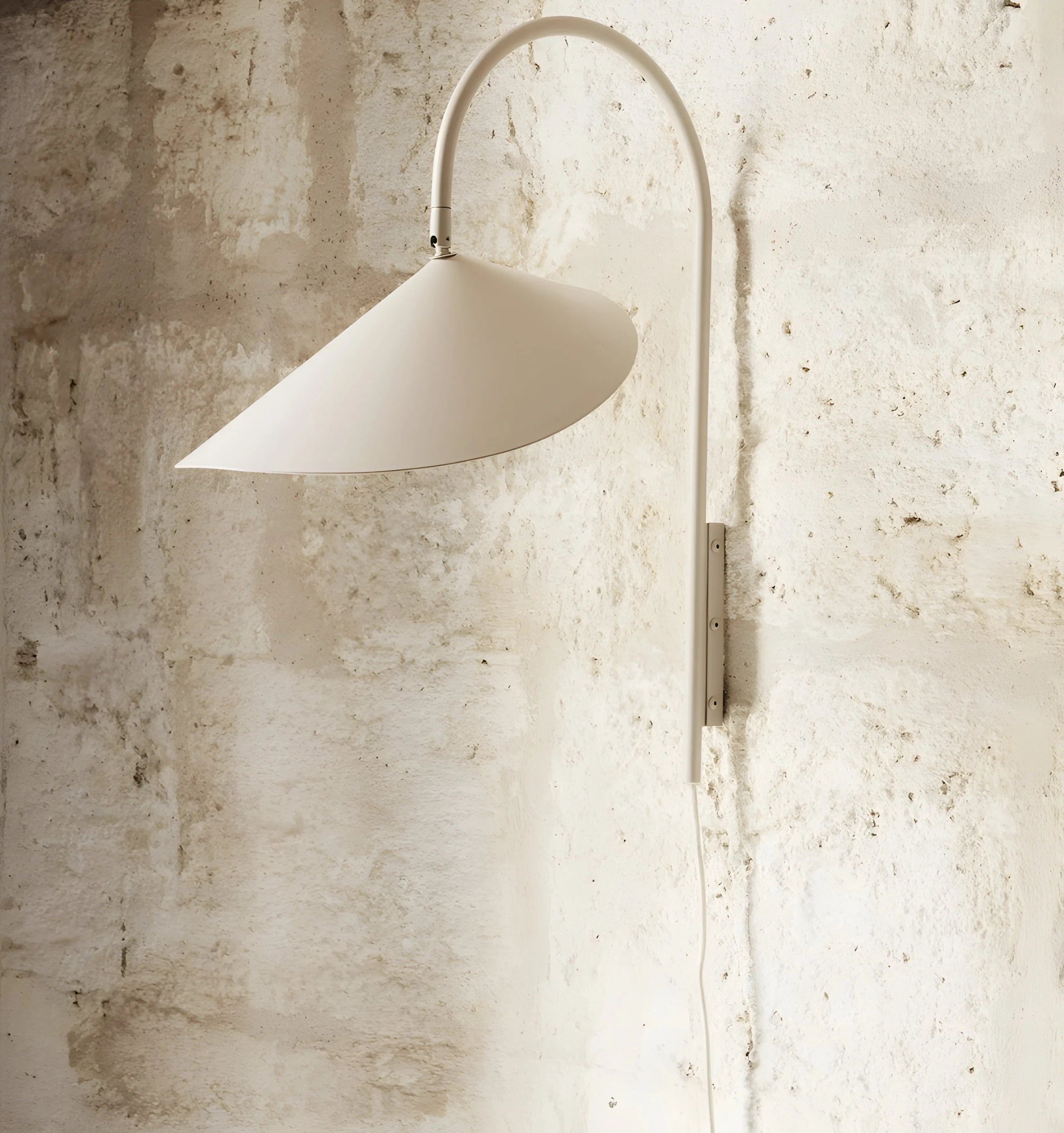 Arum Plug In Wall Lamp - Yiarolight