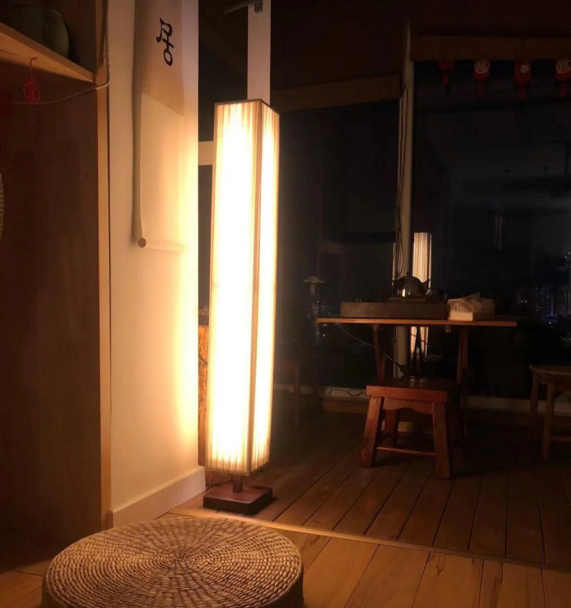 Bailey Floor Lamp - Yiarolight
