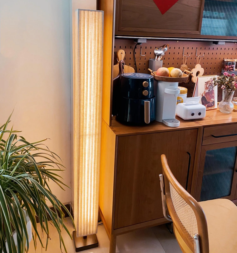 Bailey Floor Lamp - Yiarolight