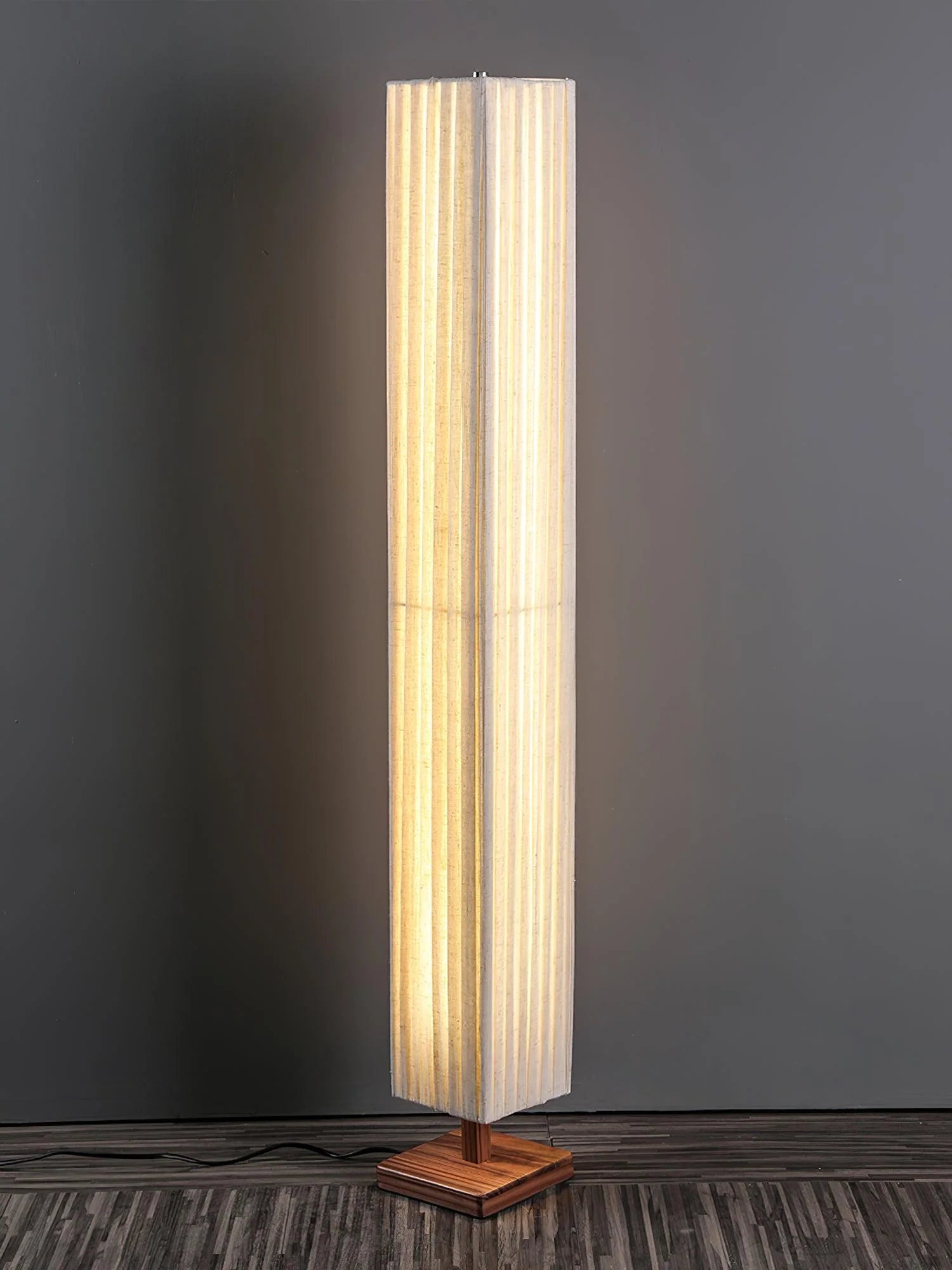 Bailey Floor Lamp - Yiarolight