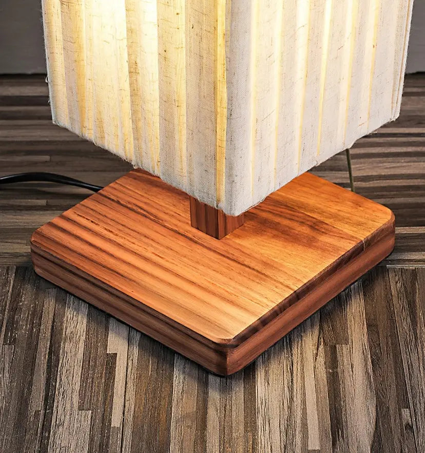 Bailey Floor Lamp - Yiarolight