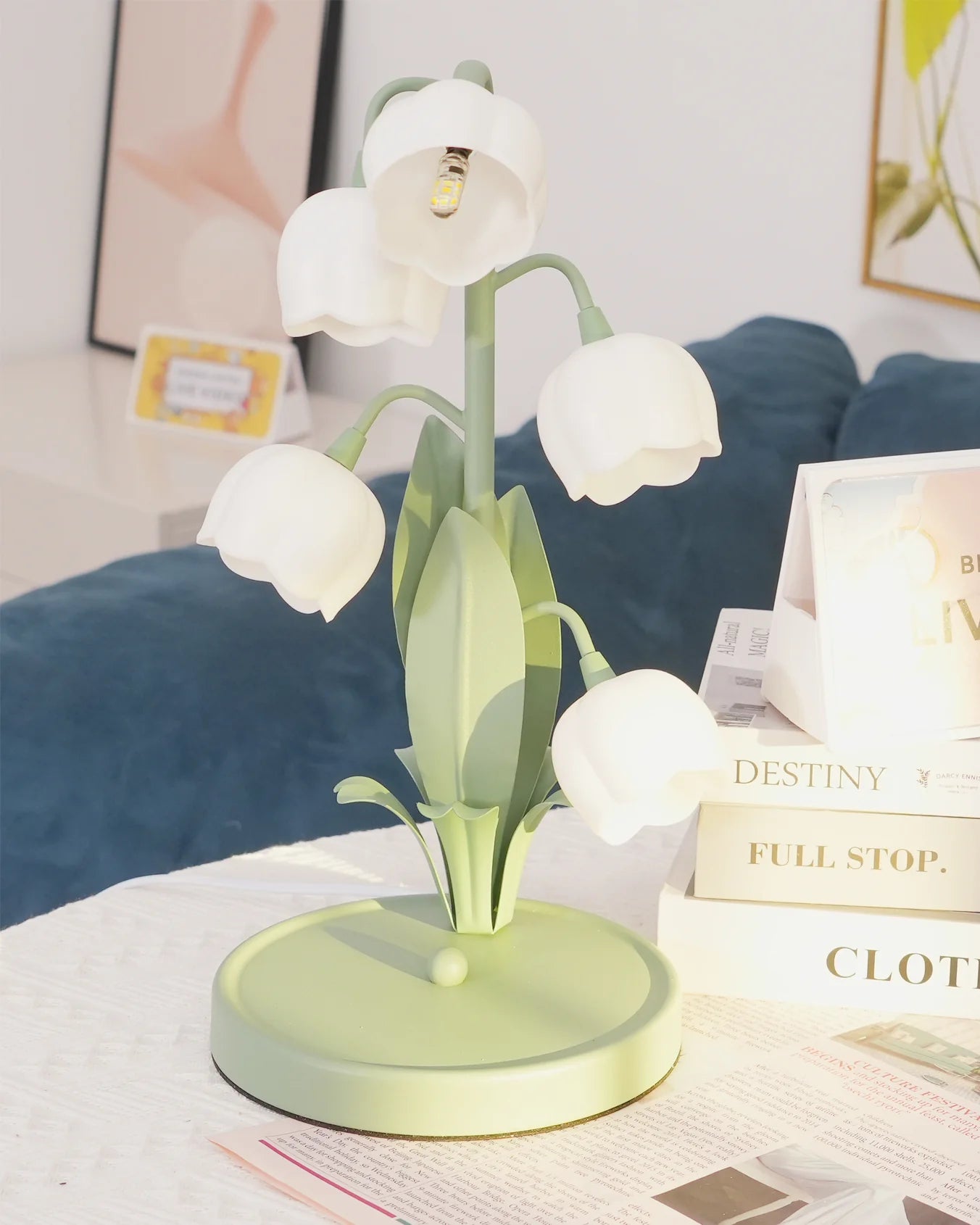 Bell Orchid Table Lamp - Yiarolight