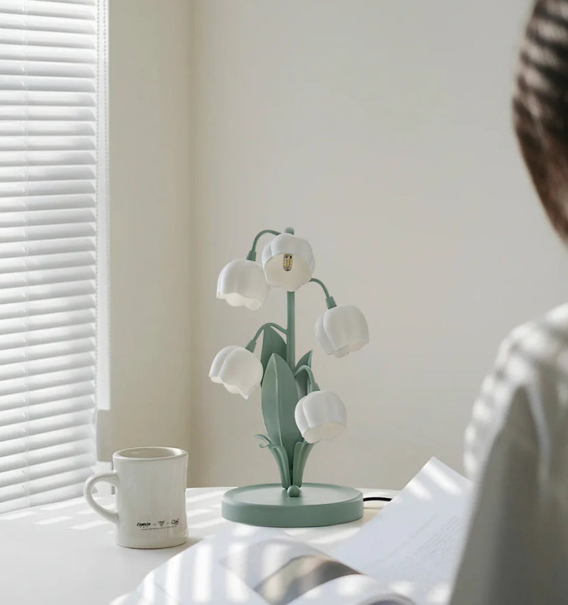 Bell Orchid Table Lamp - Yiarolight