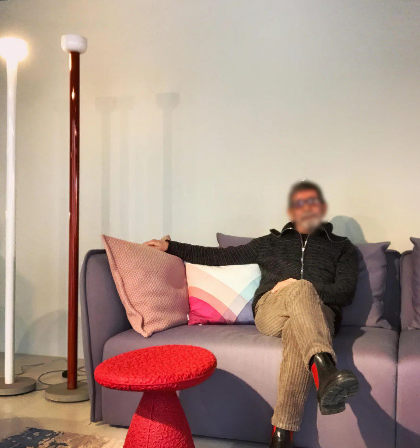 Bellhop Floor Lamp - Yiarolight