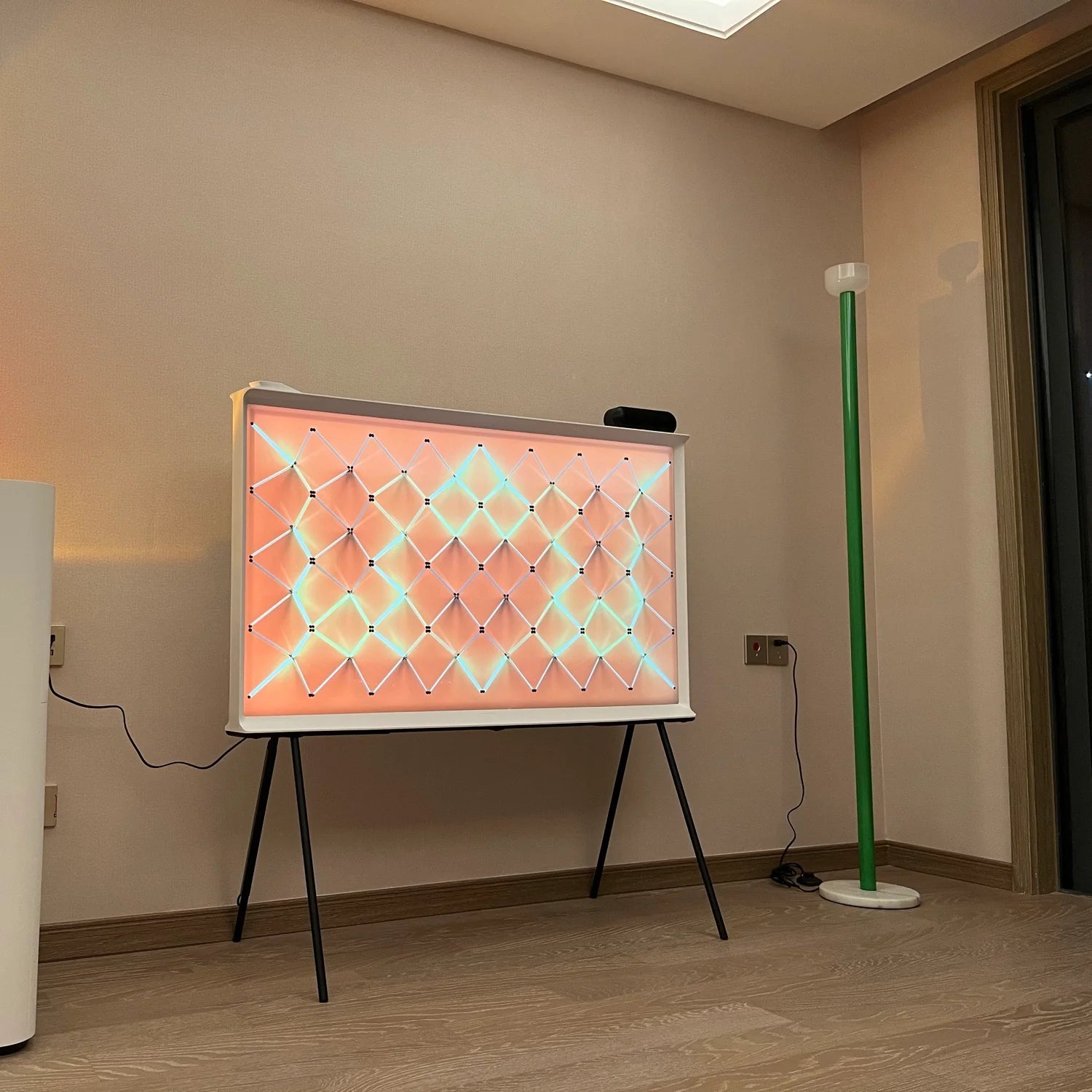 Bellhop Floor Lamp - Yiarolight