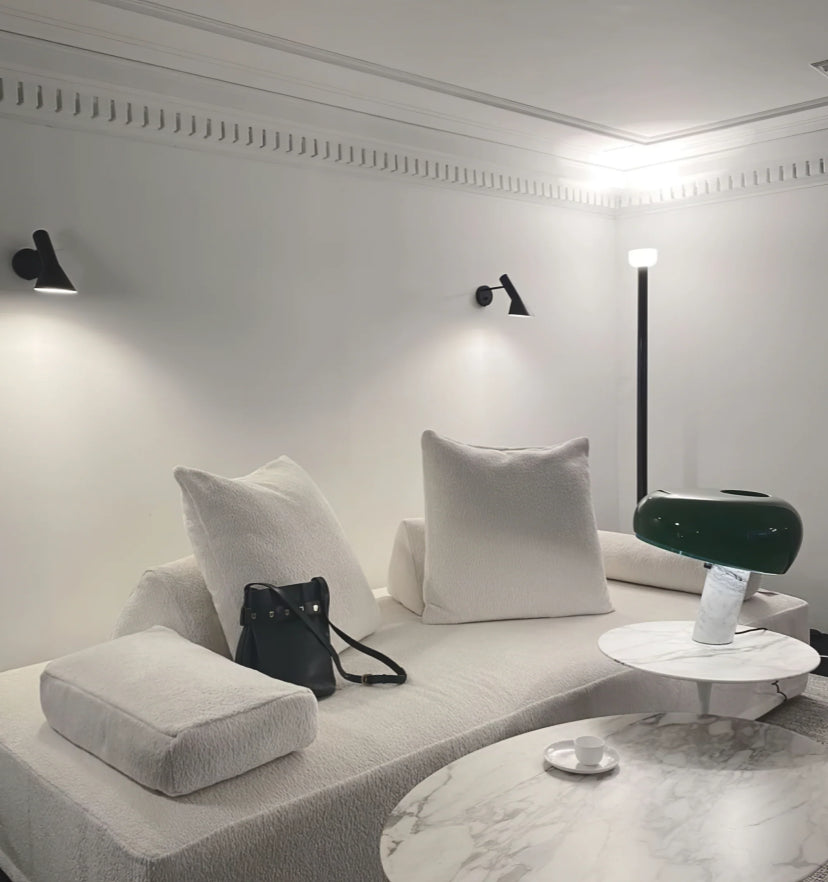 Bellhop Floor Lamp - Yiarolight
