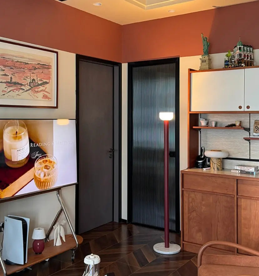 Bellhop Floor Lamp - Yiarolight