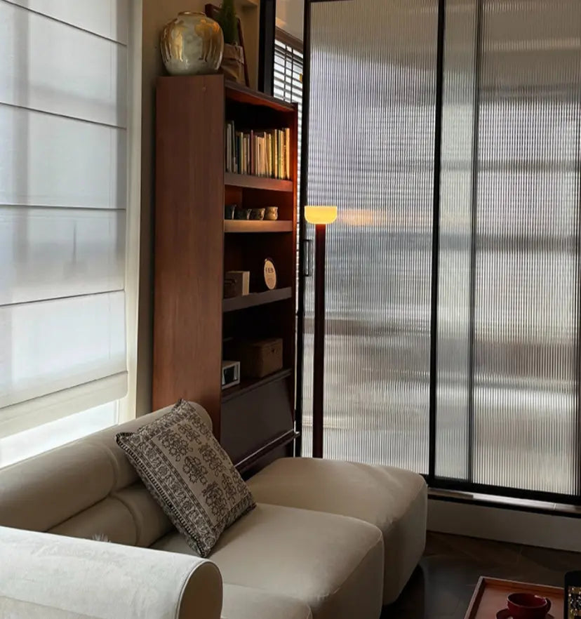 Bellhop Floor Lamp - Yiarolight