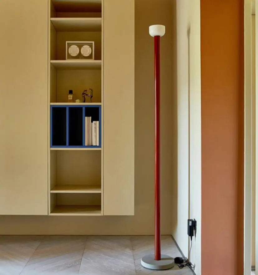 Bellhop Floor Lamp - Yiarolight