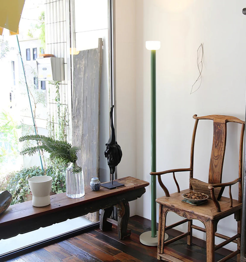Bellhop Floor Lamp - Yiarolight