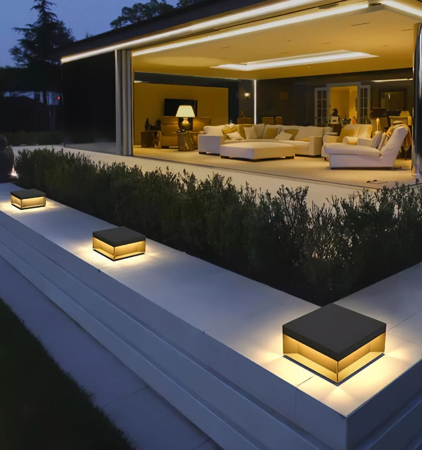 Black Box Outdoor Post Light - Yiarolight