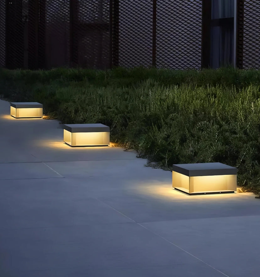 Black Box Outdoor Post Light - Yiarolight