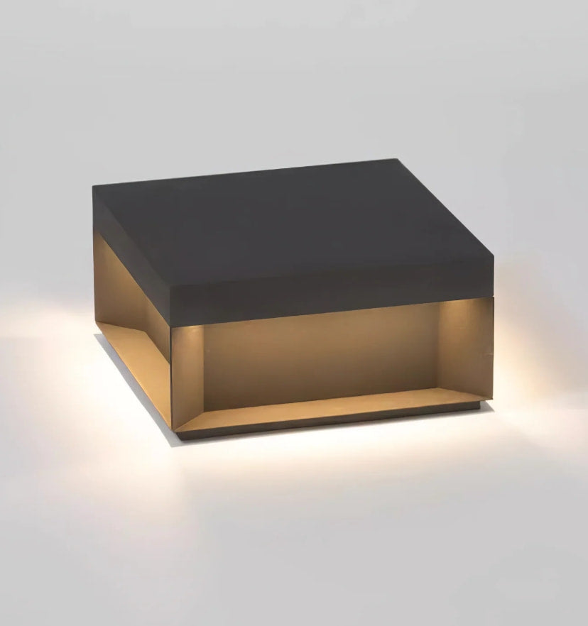 Black Box Outdoor Post Light - Yiarolight