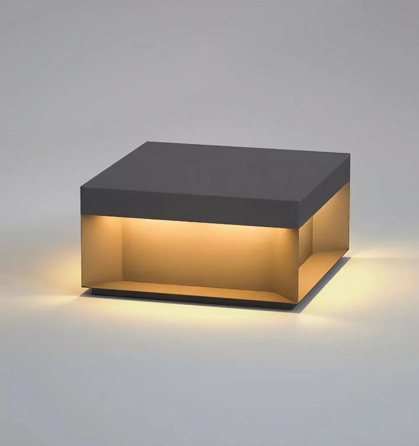 Black Box Outdoor Post Light - Yiarolight
