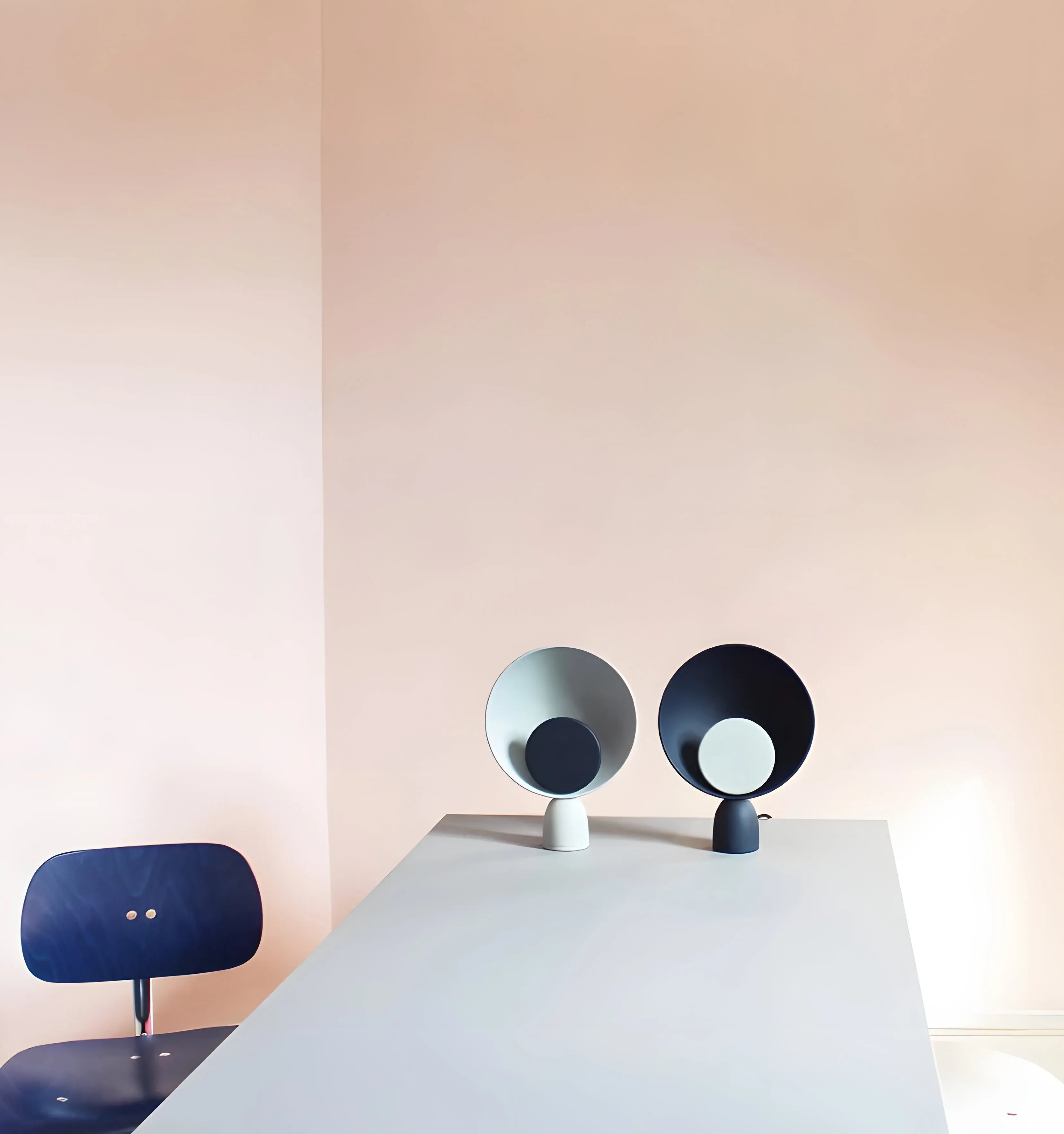Blooper Table Lamp - Yiarolight