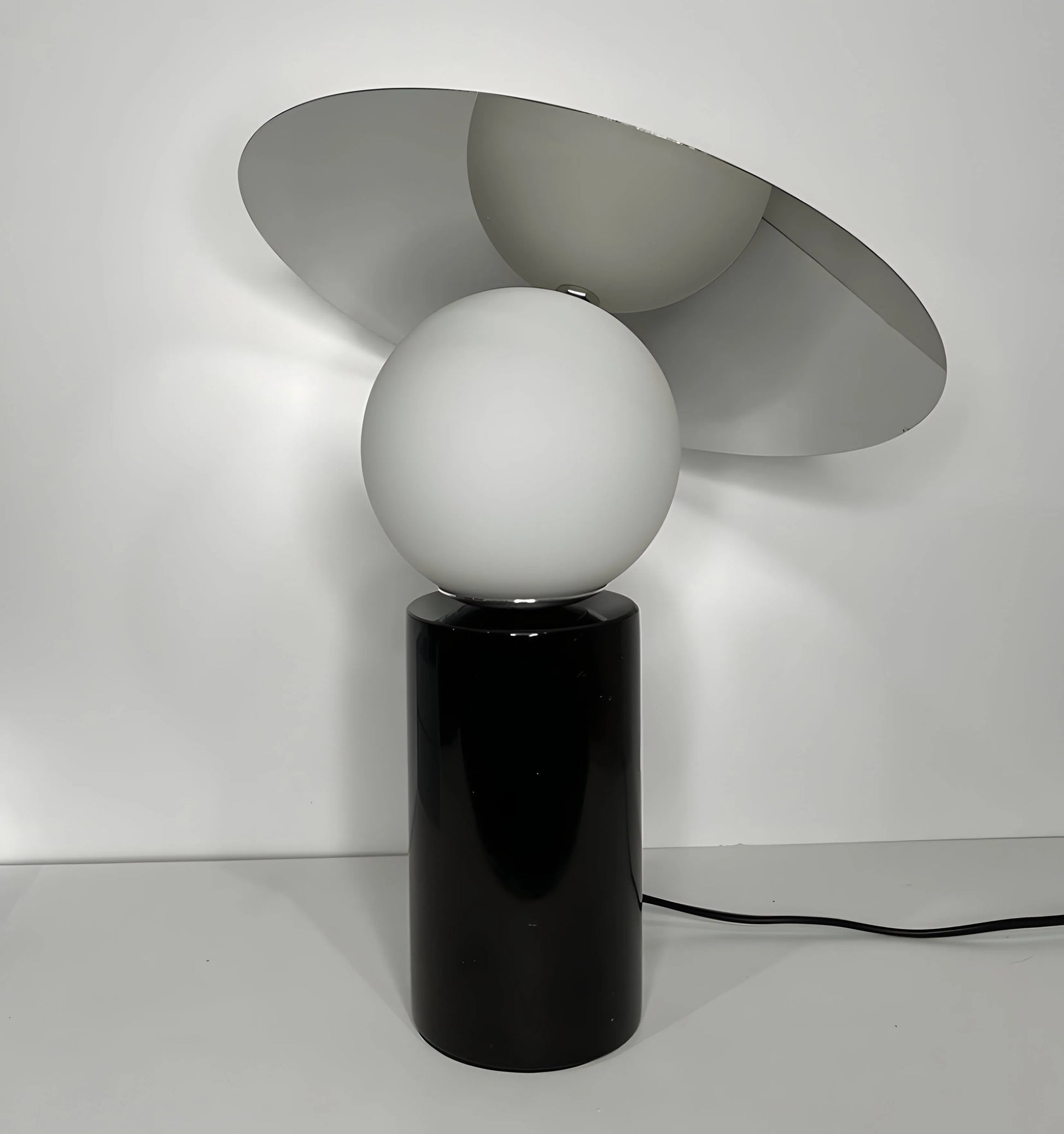 Bola Disc Table Lamp - Yiarolight