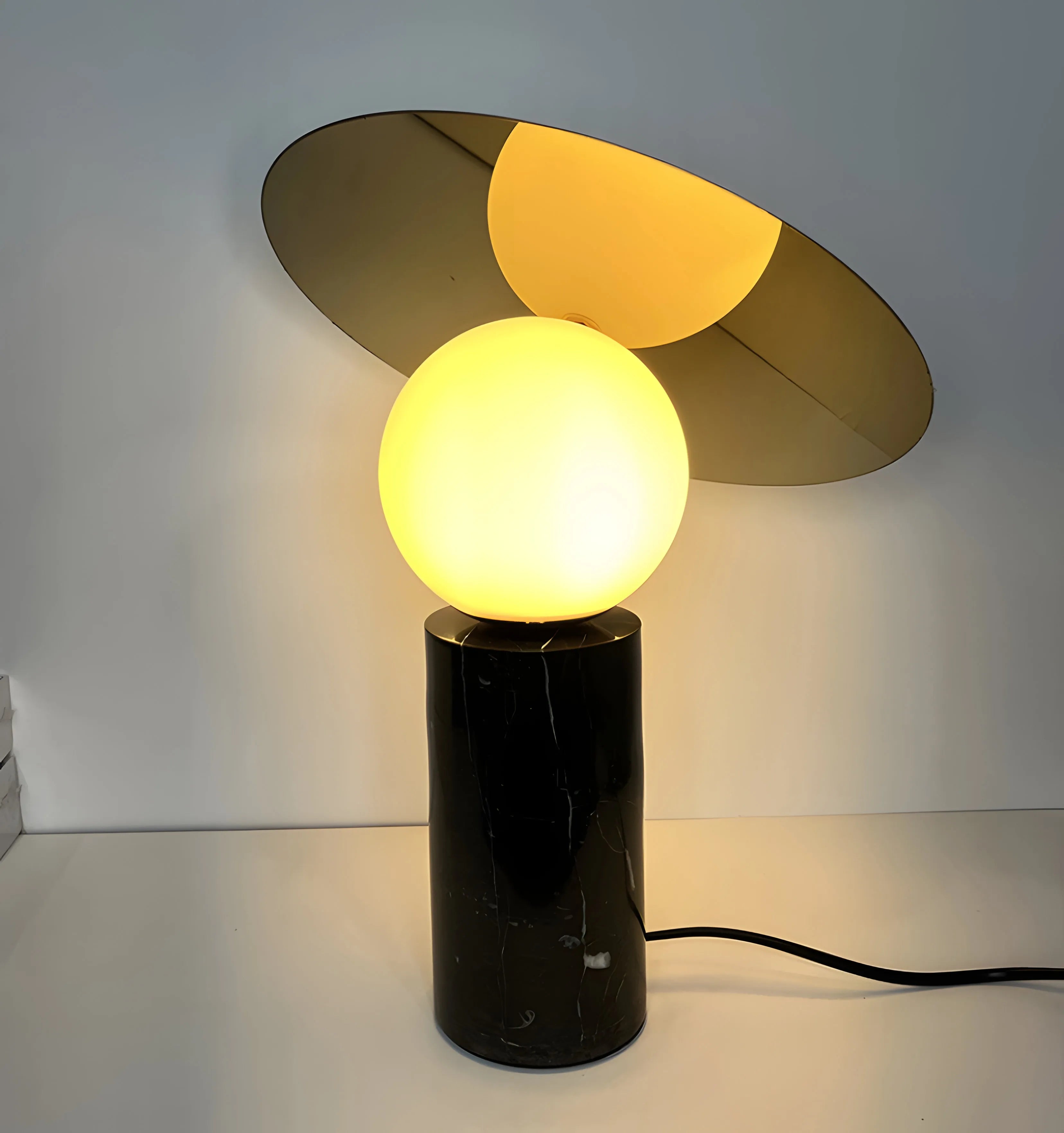 Bola Disc Table Lamp - Yiarolight