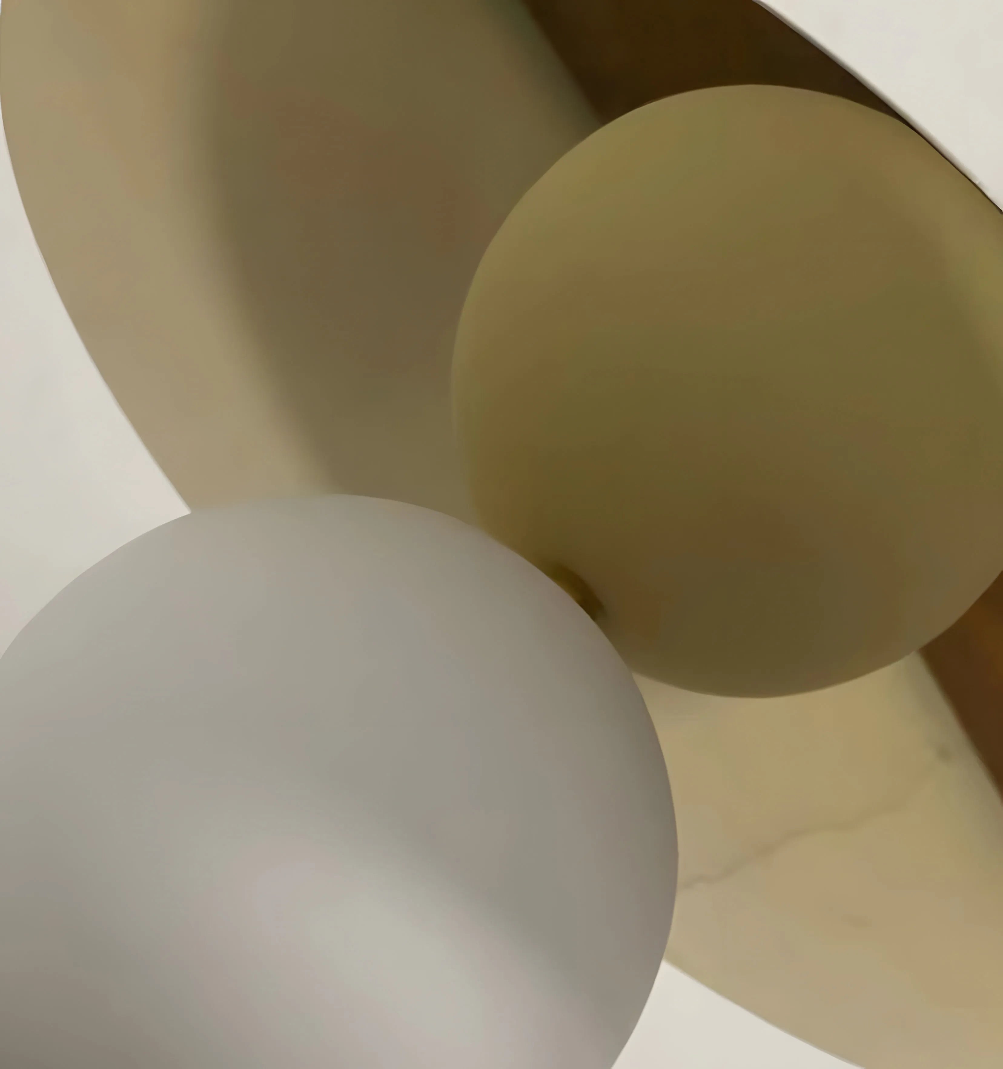 Bola Disc Table Lamp - Yiarolight