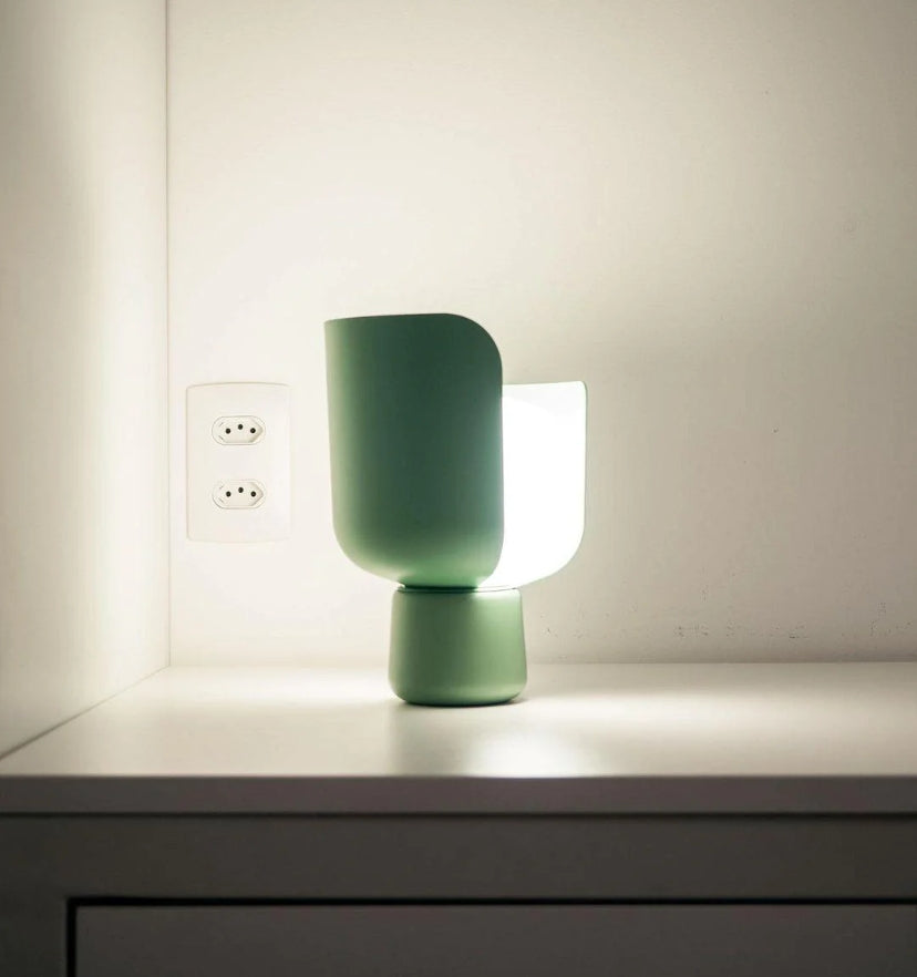 Bolm Table Lamp - Yiarolight