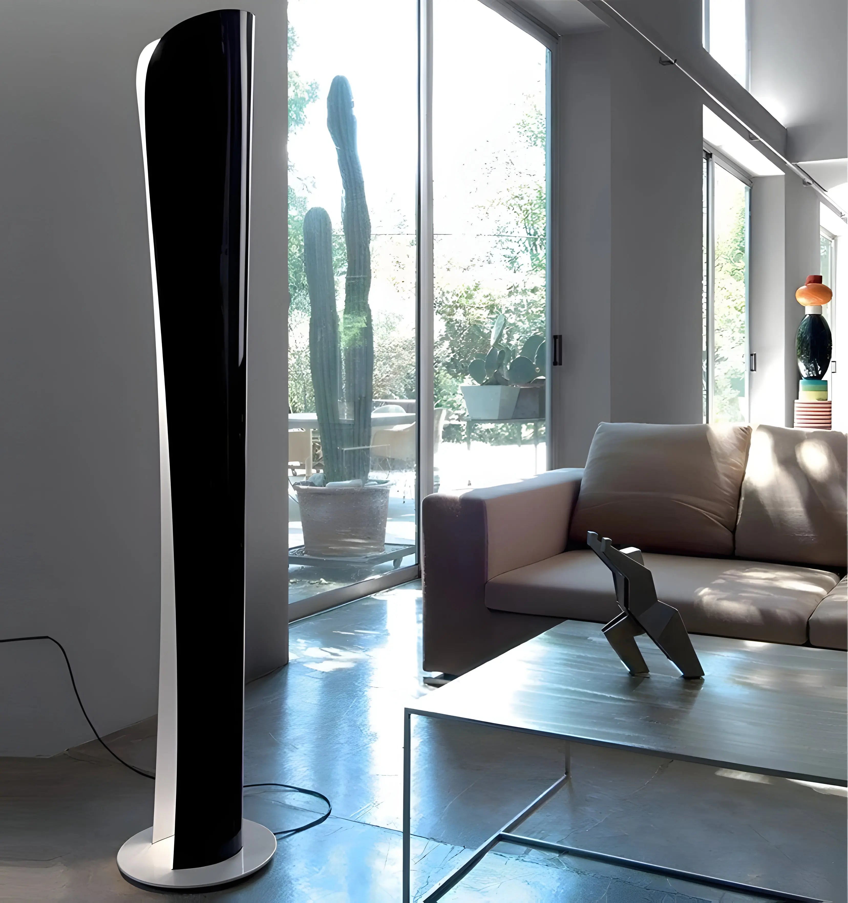 Cadmo Floor Lamp - Yiarolight