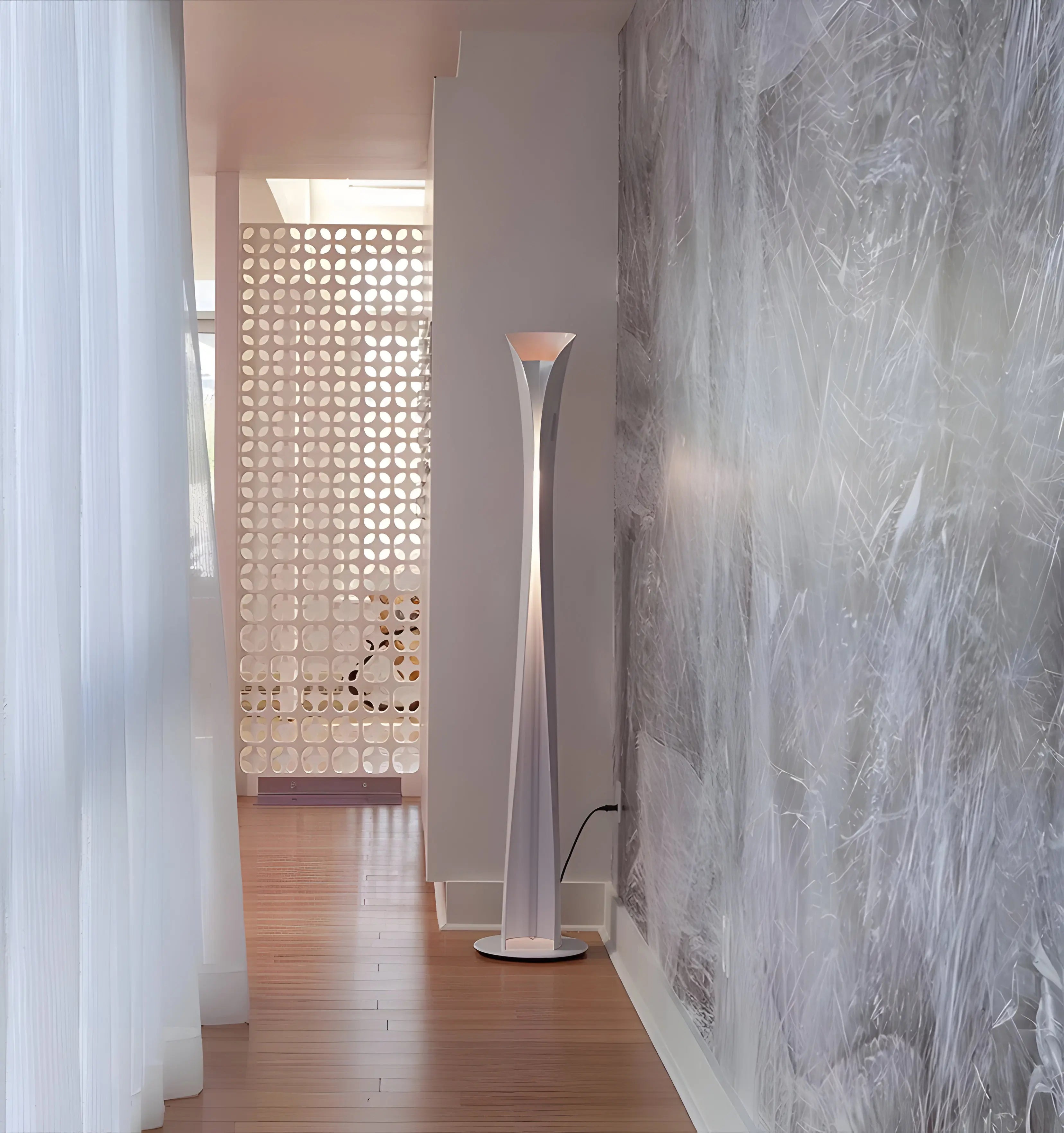 Cadmo Floor Lamp - Yiarolight