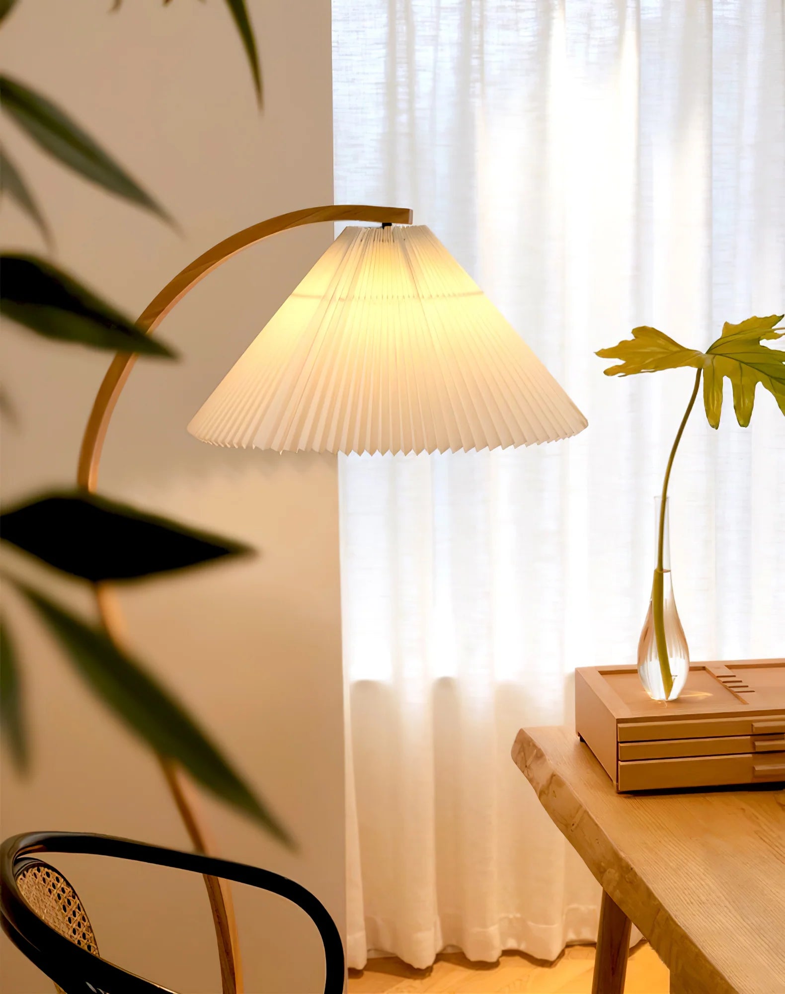 Wood Floor Lamp - Yiarolight