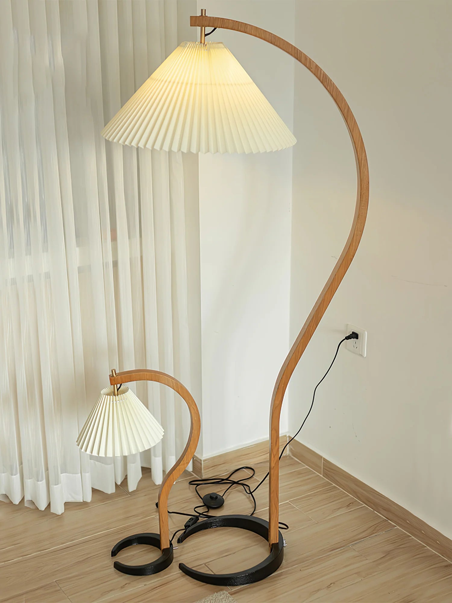 Wood Floor Lamp - Yiarolight