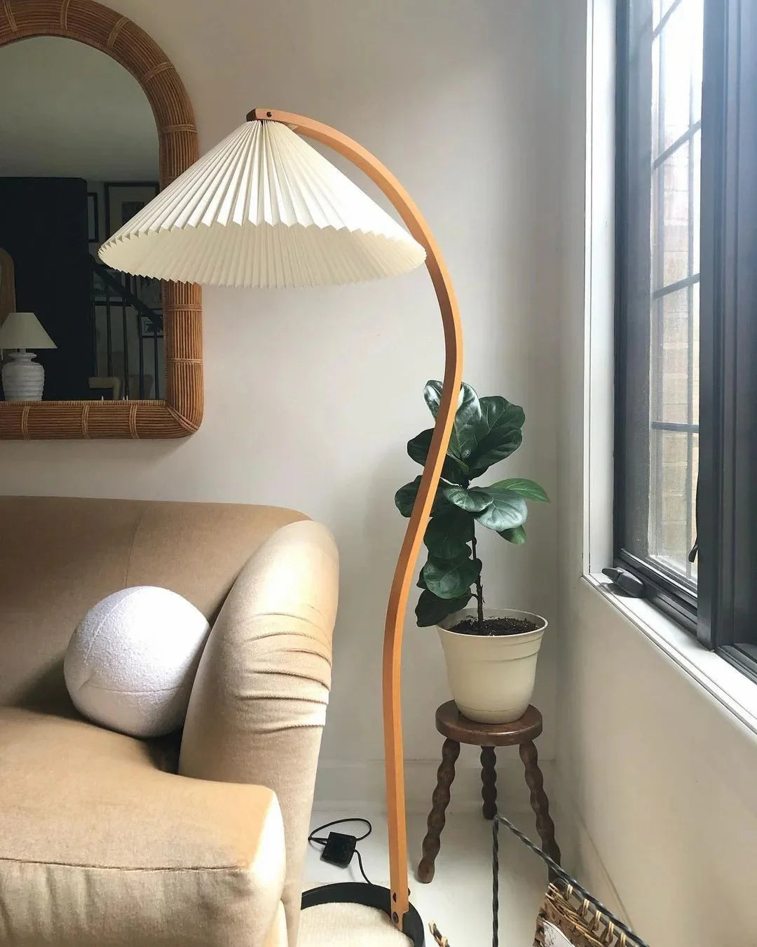 Wood Floor Lamp - Yiarolight